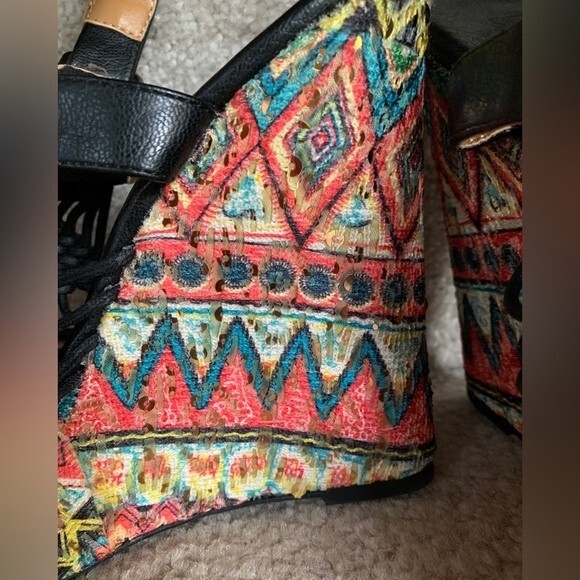 Dolce by Mojo Moxy Black Macrame Multicolor Wedge Heel Platform Sandals Size 10M - Picture 2 of 10